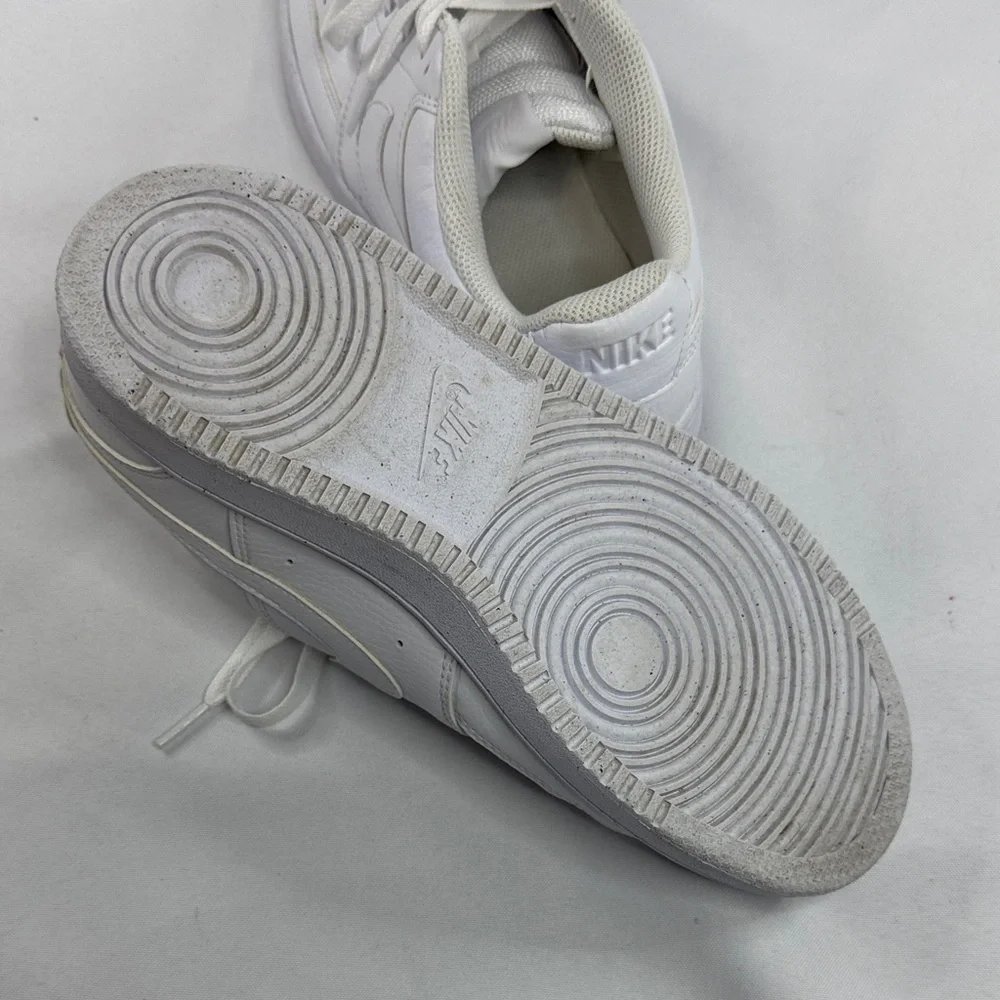 Nike White Women's Sneakers